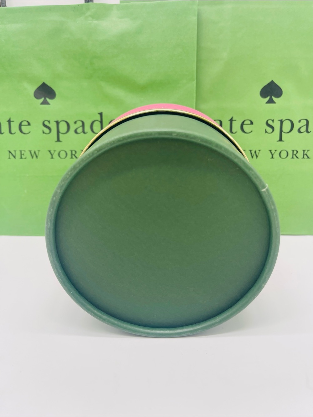 kate spade Hot Pink & Dark Green Round Gift Box with Gold Trim New - Picture 9 of 16